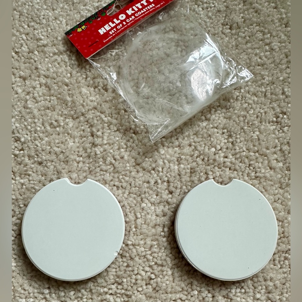 Hello Kitty Car Coasters - Winter Holiday Christmas Theme - Car Accessories - Picture 4 of 5